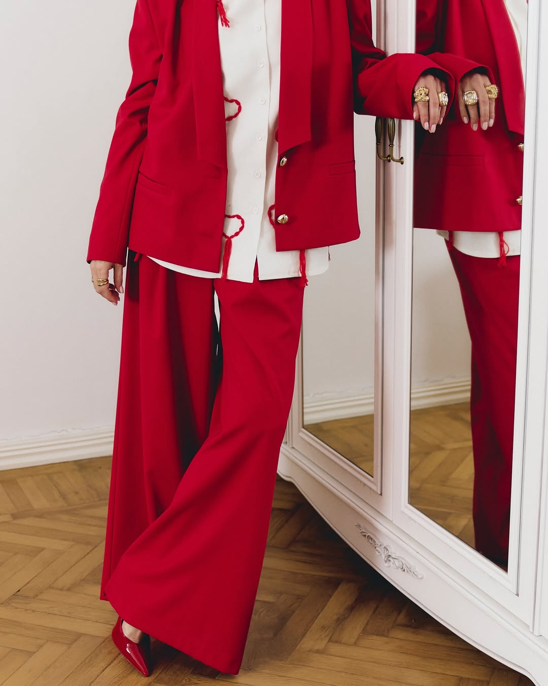 Широкі брюки з високою посадкою