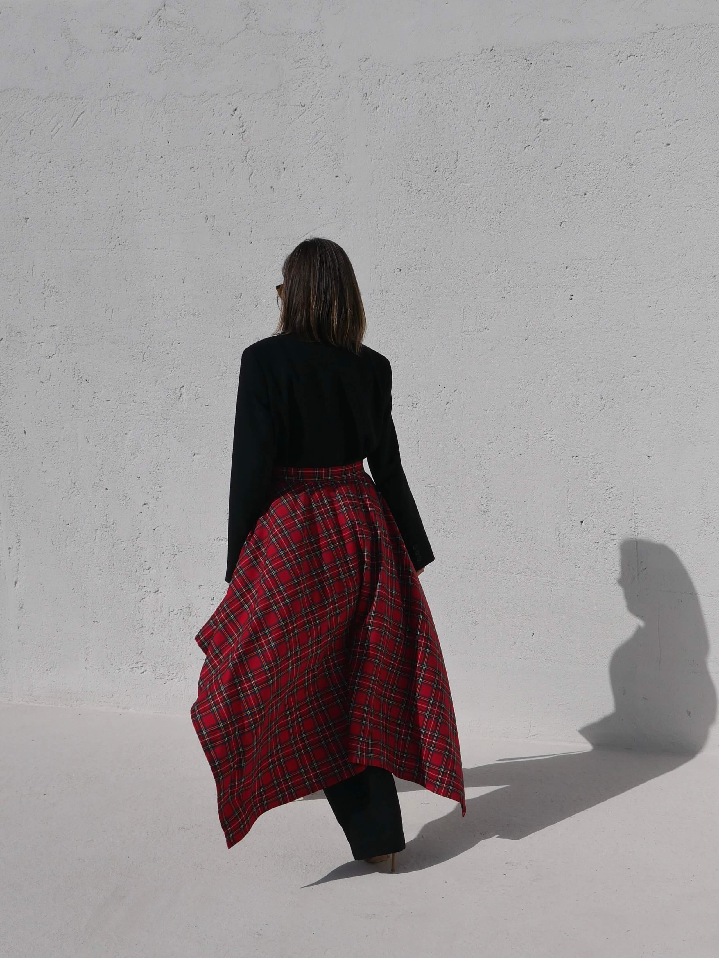 Баска з контрастної клітки