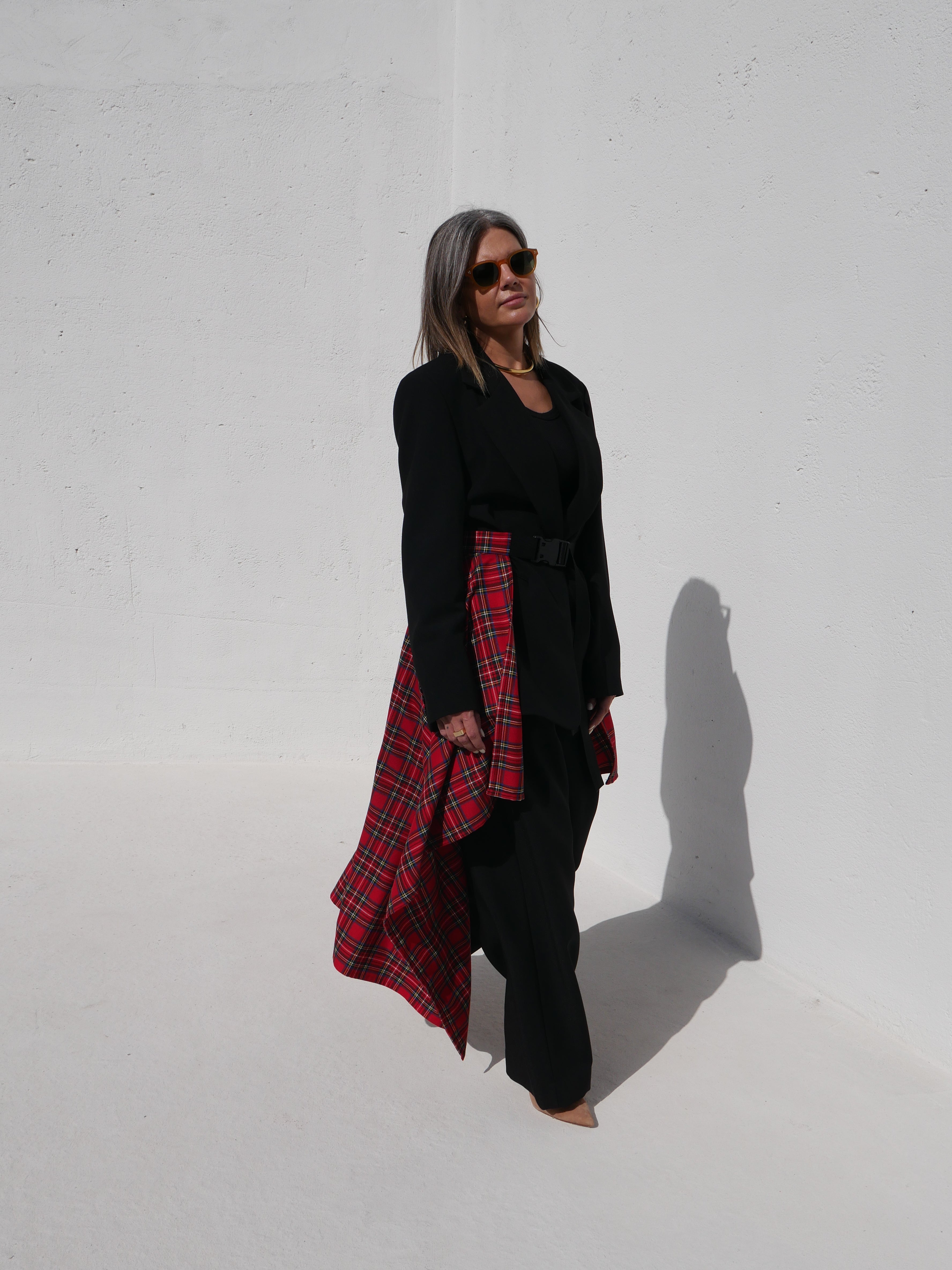 Баска з контрастної клітки