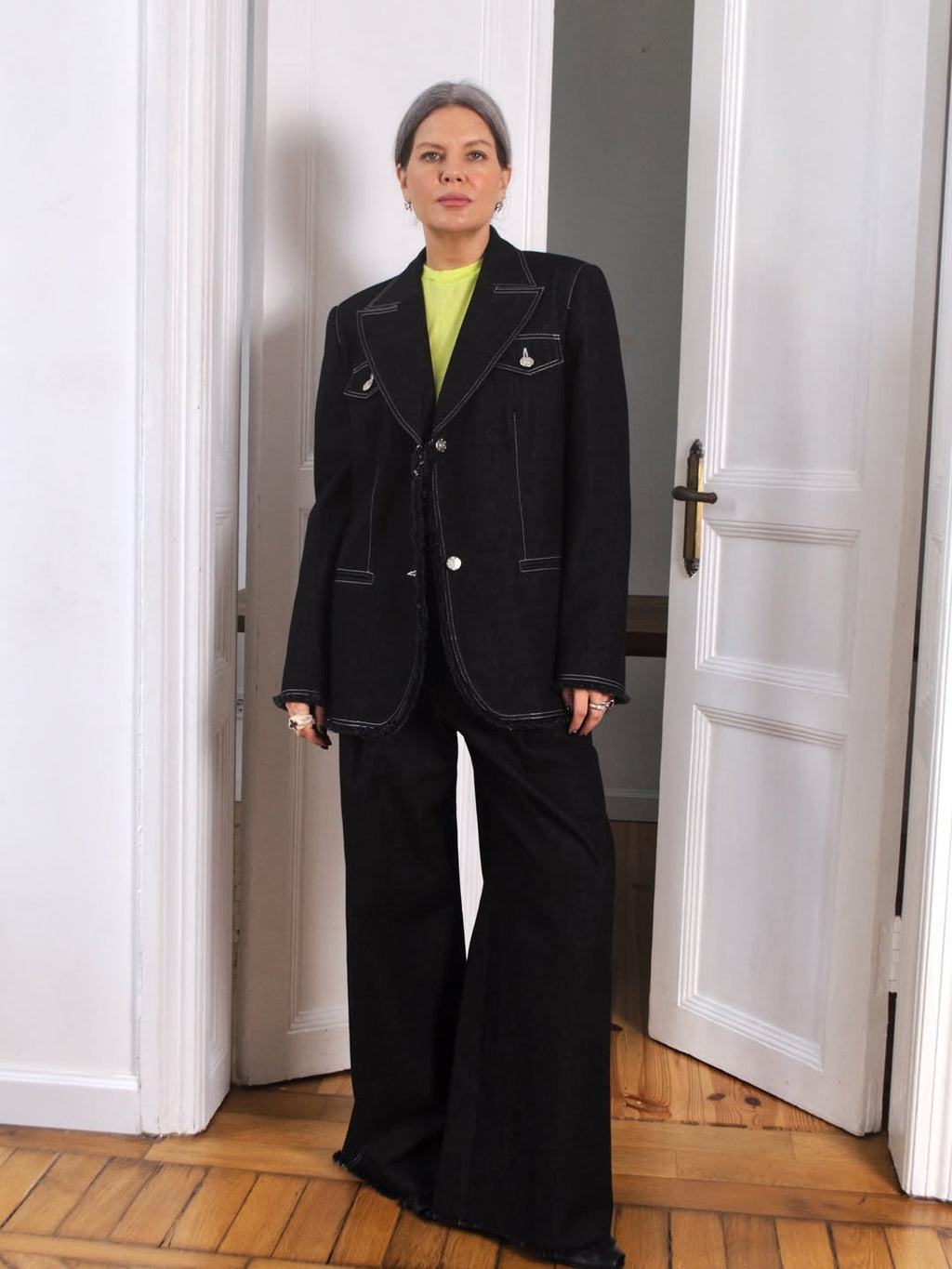 Денімовий жакет oversize з контрастною строчкою