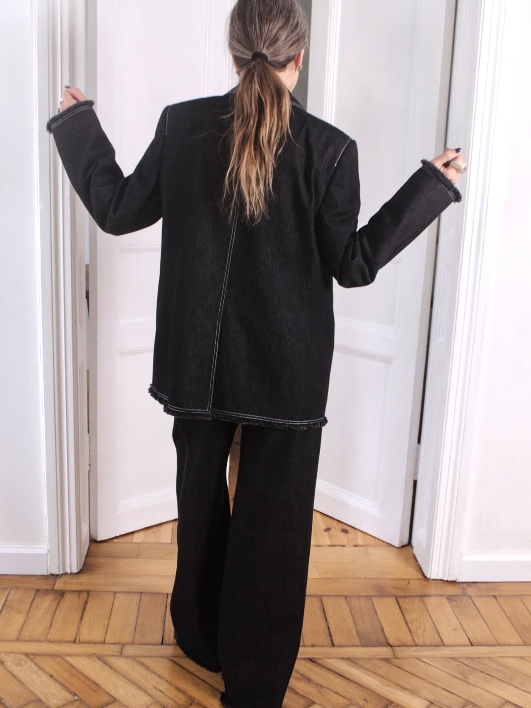 Денімовий жакет oversize з контрастною строчкою