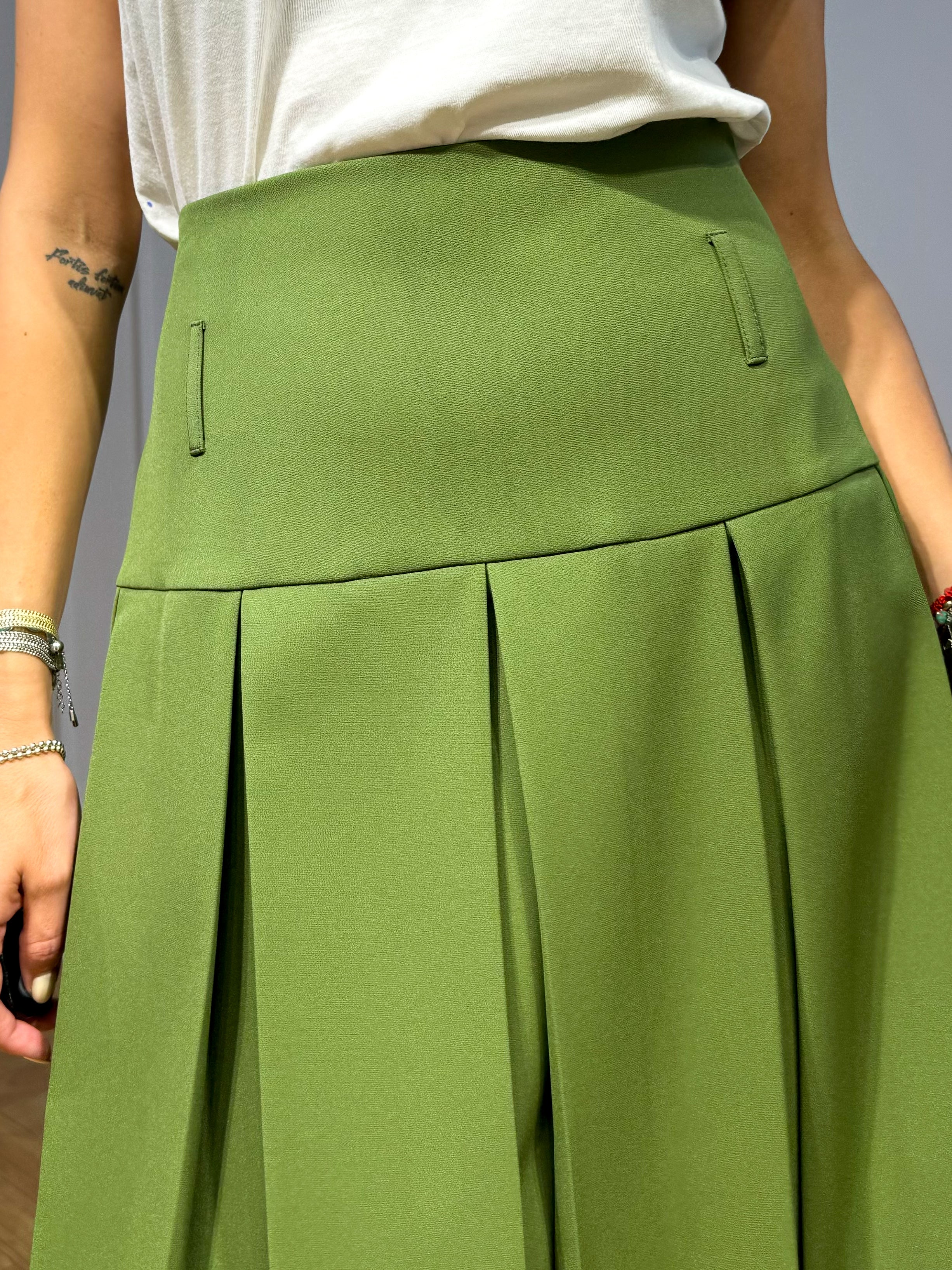 Спідниця міді з плісировкою