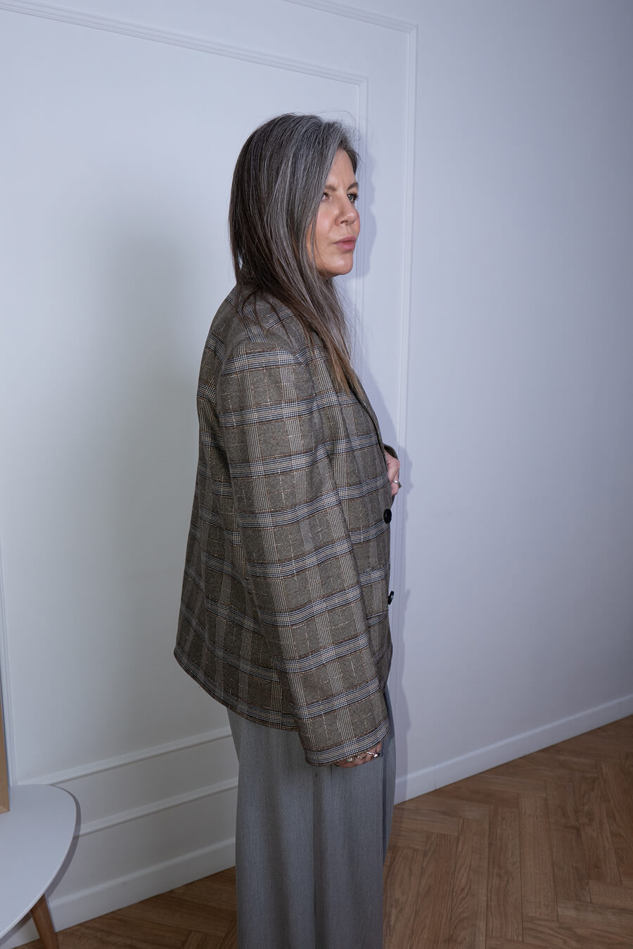 Класичний жакет у клітинку