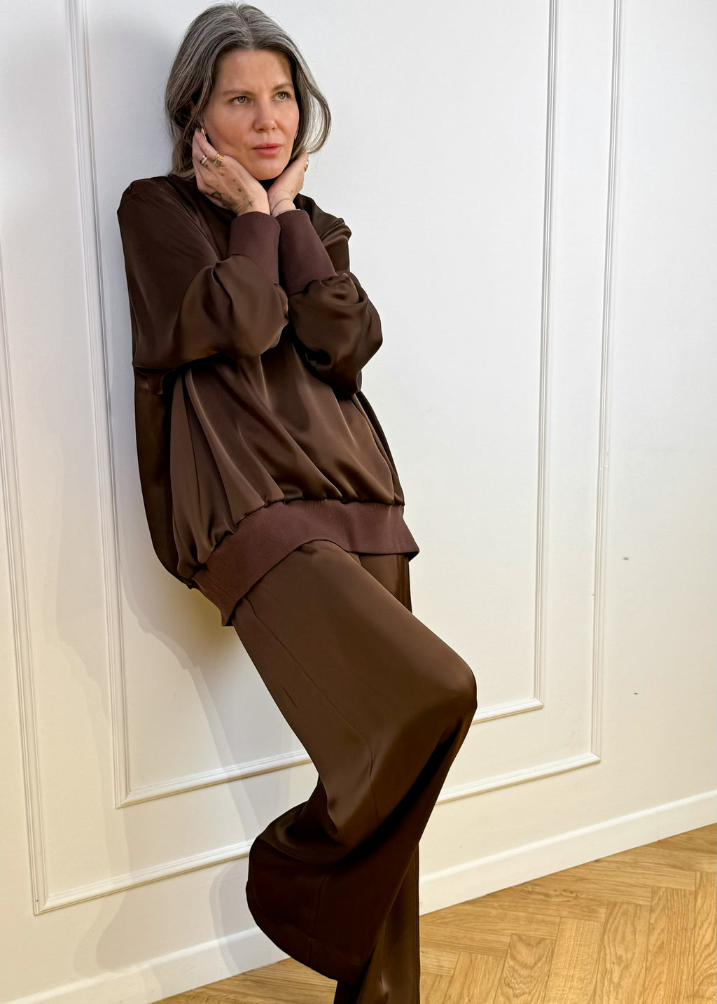 Шовковий костюм