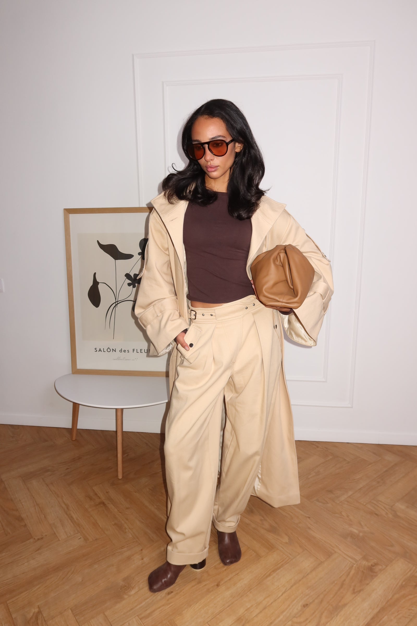 Брюки з високою посадкою