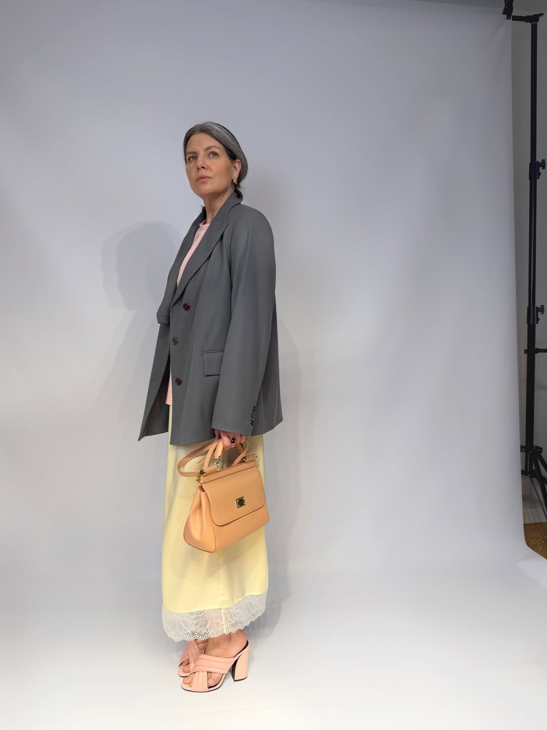 Cпідниця з мережевом