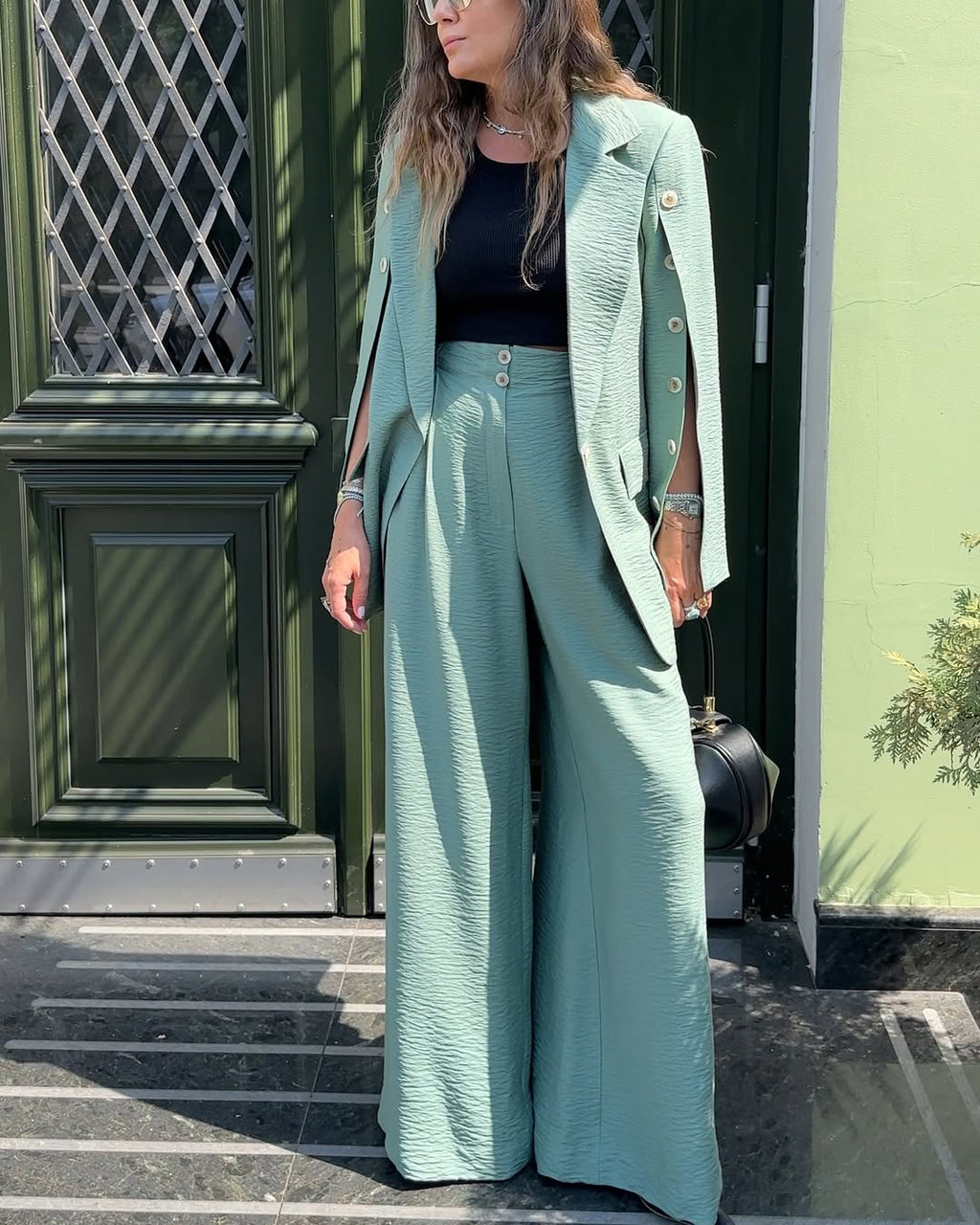 Широкі брюки з високою посадкою