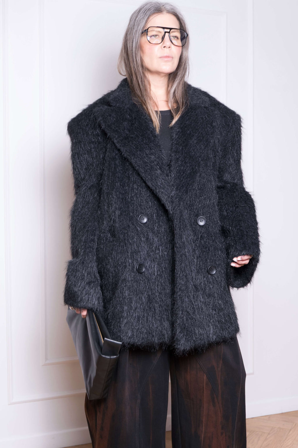 fur jacket dark Prudnikova