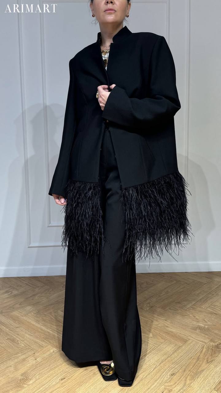 Жакет з пір’ям