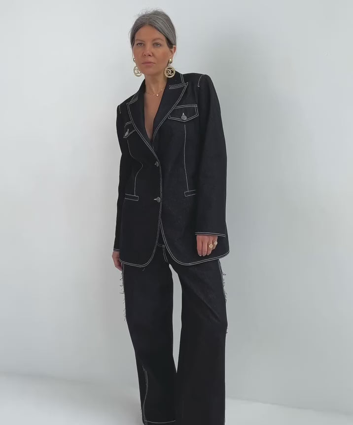 Денімові джинси прямого крою з контрастною строчкою